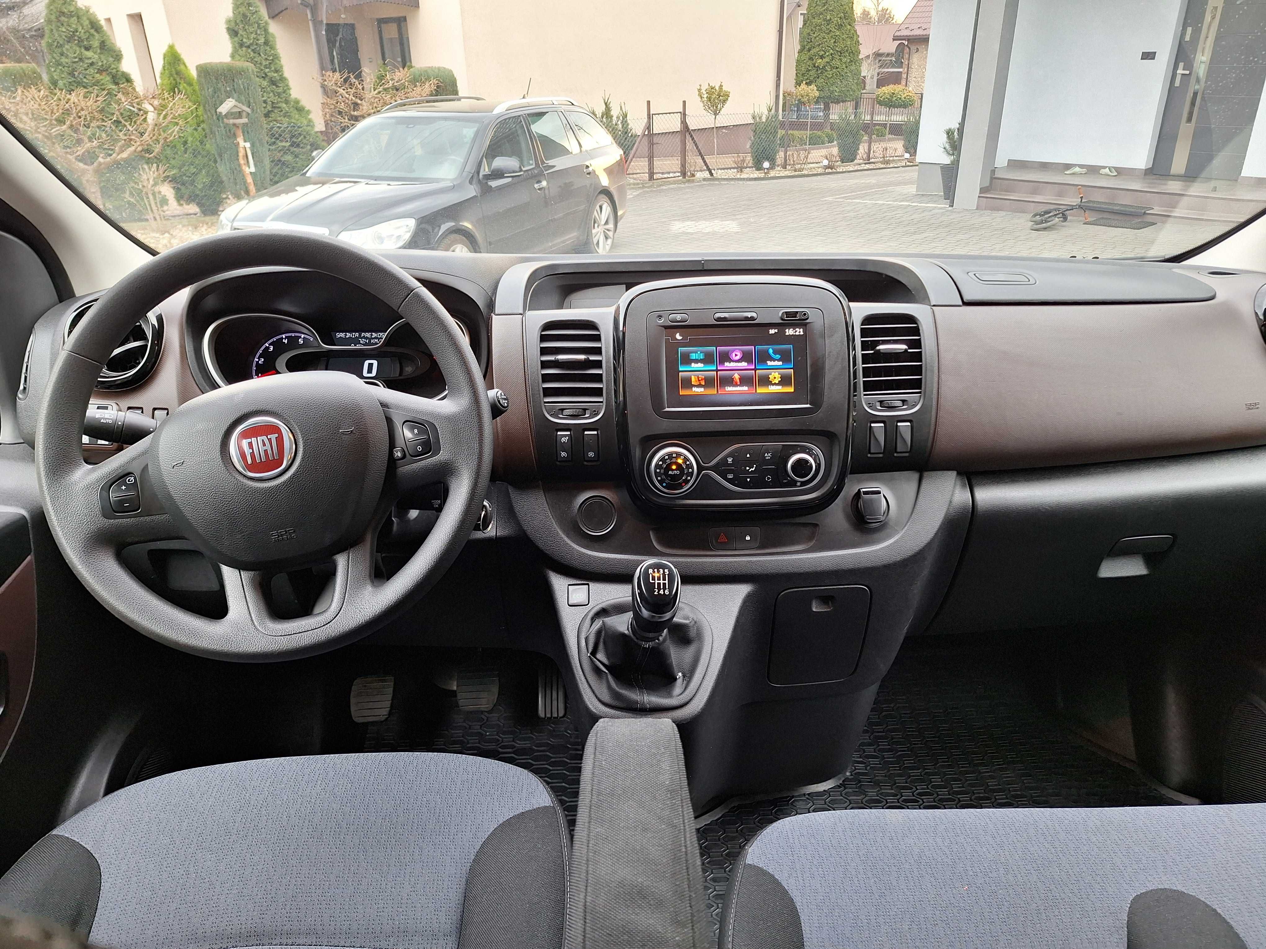 Wynajem busa 9 osób Fiat Talento long