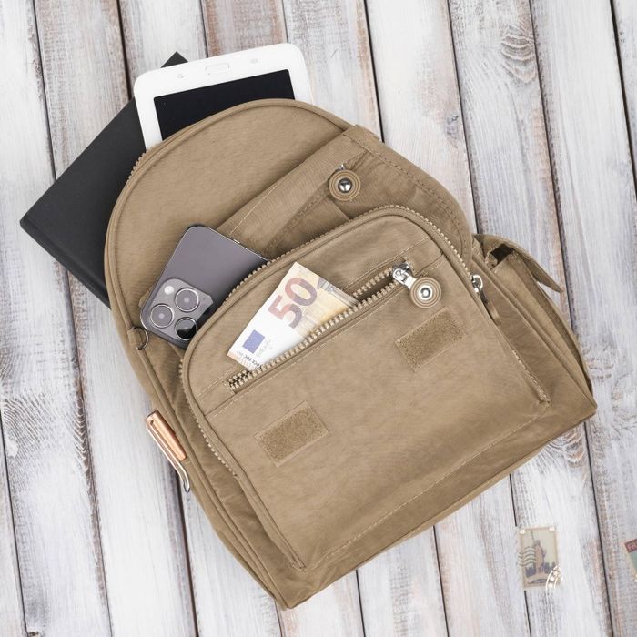 Modny plecaczek damski w kolorze jasnego brązu SP-10-LB