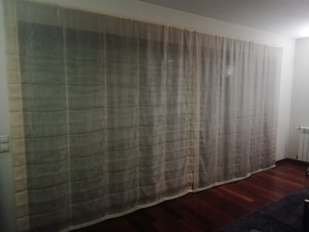 Cortinas em tecido tipo estore 2x2 metros