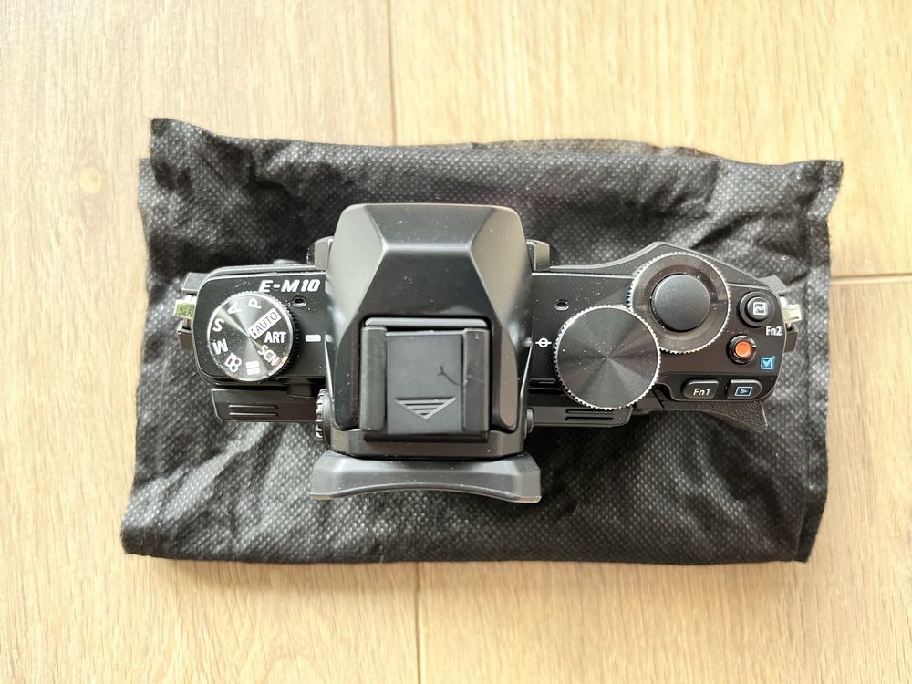 Aparat Olympus OM-D EM10 Body NOWY, Przebieg 84 wyzwoleń migawki