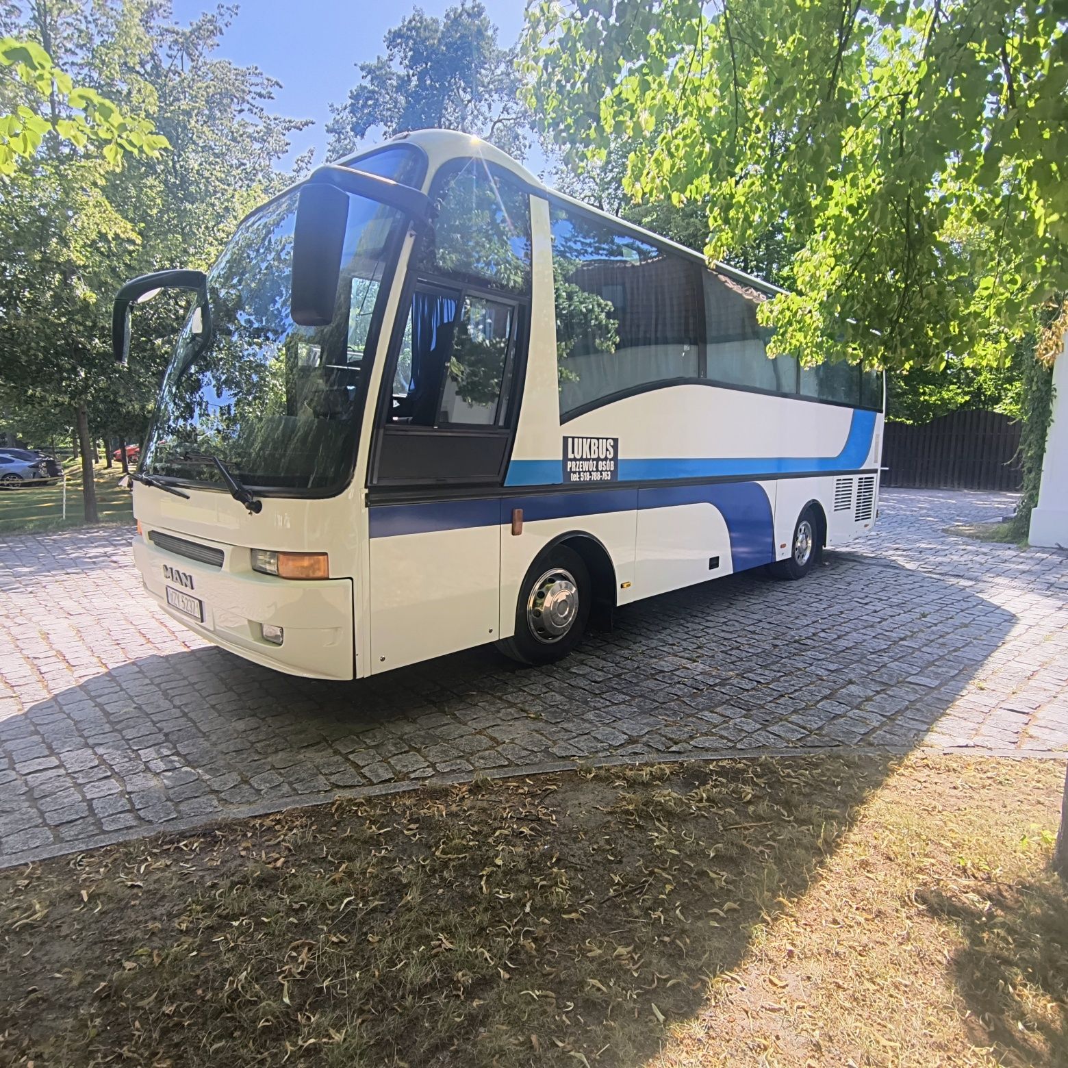 Wynajem busa busów autobusów autokaru przewóz osób busy żyrardów