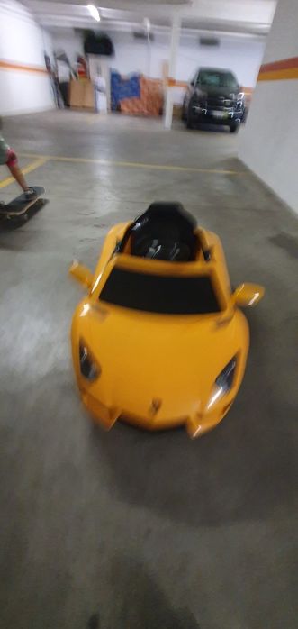Feber lamborghini avariado
