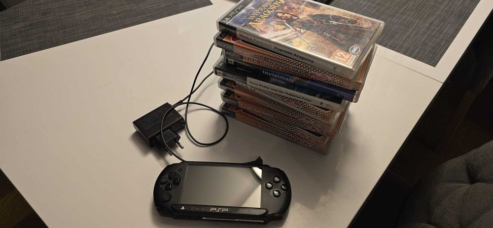 Konsola PSP z 50 grami