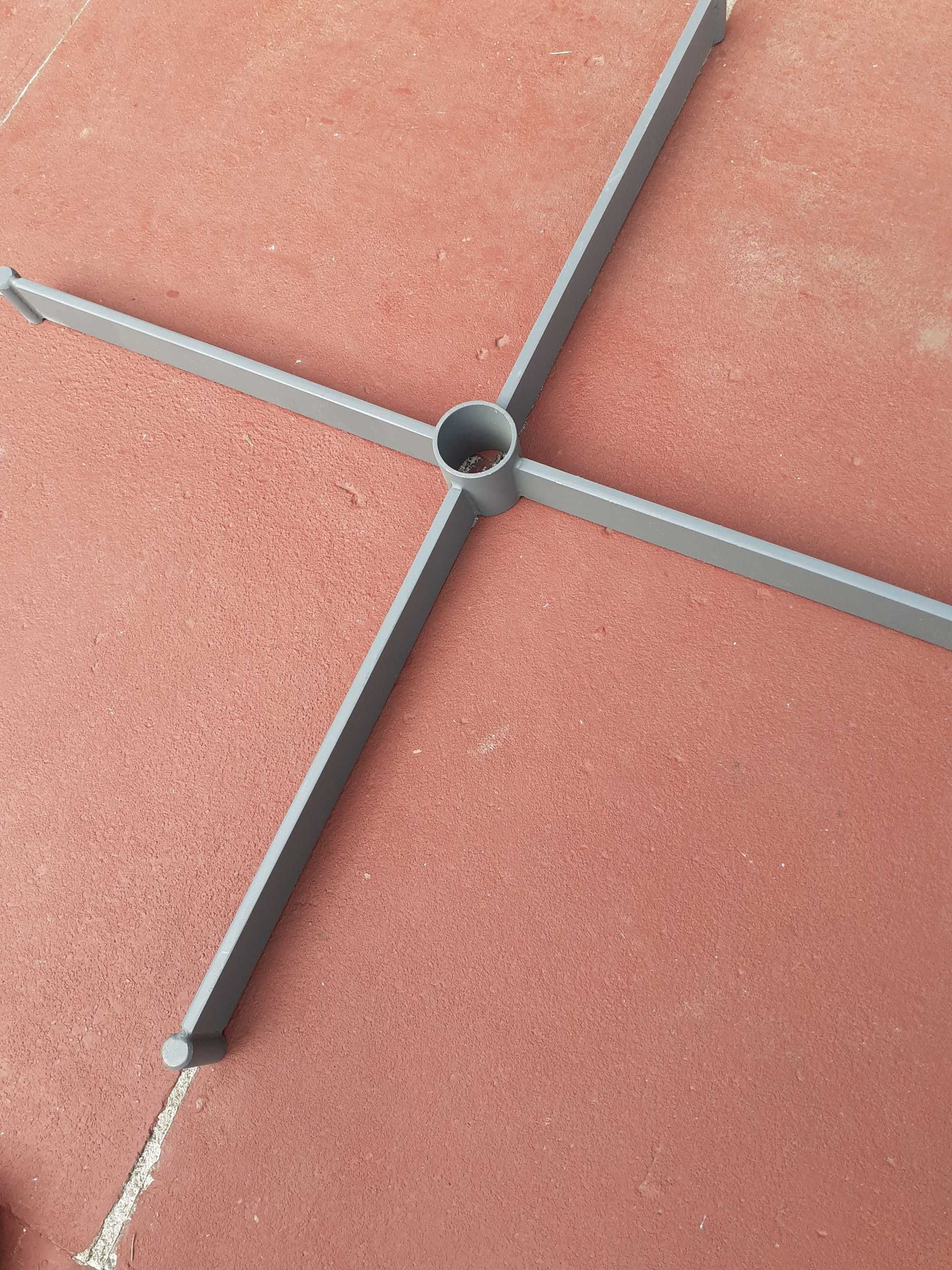 Stojak uchwyt pod parasol ogrodowy metalowy- 4 wzory