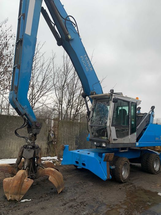 Terex Fuchs MHL 331, koparka przeładunkowa z chwytakiem do złomu