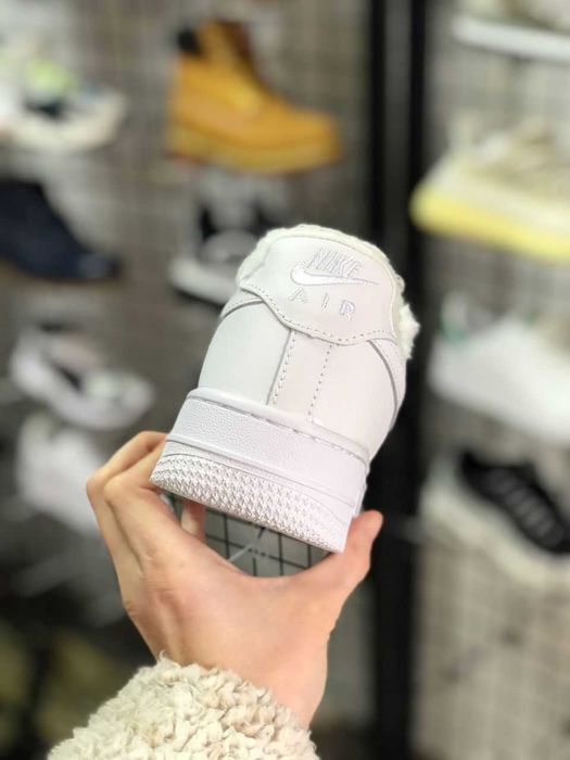 Зимові чоловічі кросівки Nike Air Force 1 - білі (41,43,45 р)