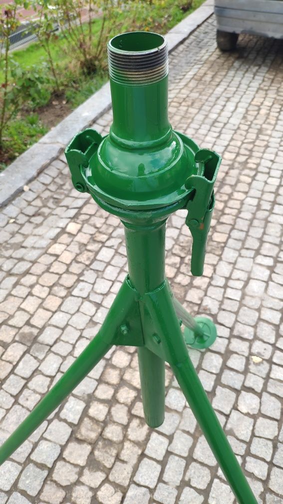 Tripé para bico de rega