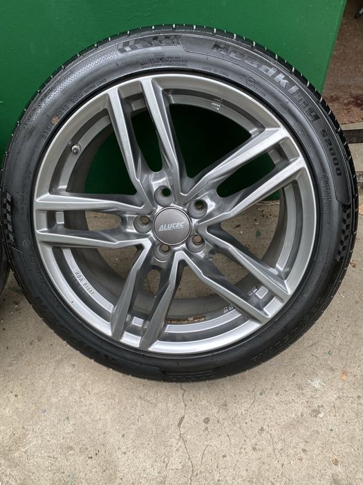 Продам комлект дисков с резиной 235/45r18 год:2025