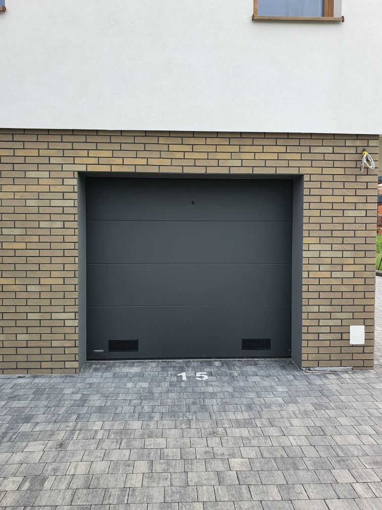 Garaż z prądem 19,5m2 osiedle Nowe Miasto Kościuszki 114, ZML