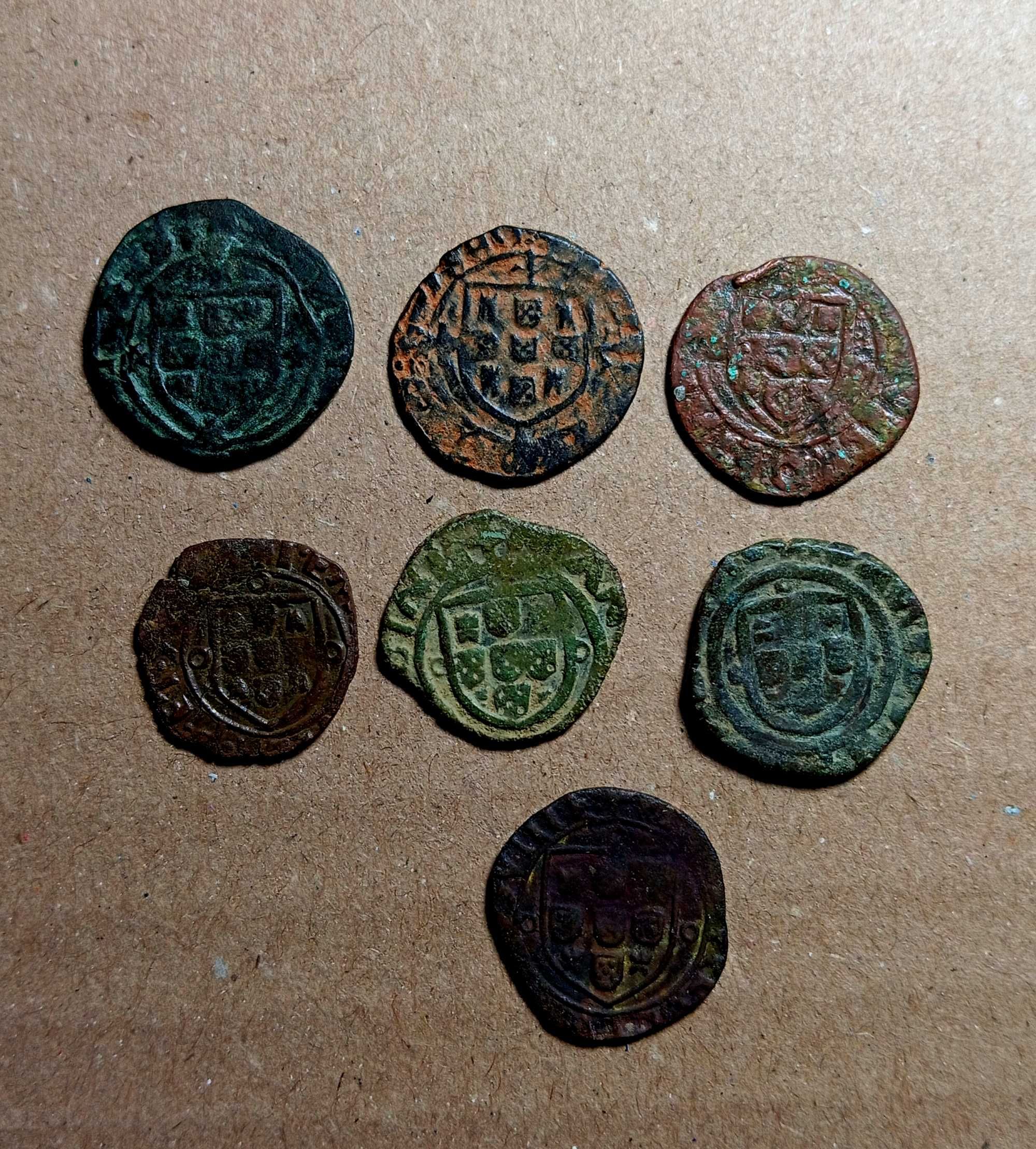 Moedas batidas (Ceitis)
Afonso V 
Manuel  e JOAO III