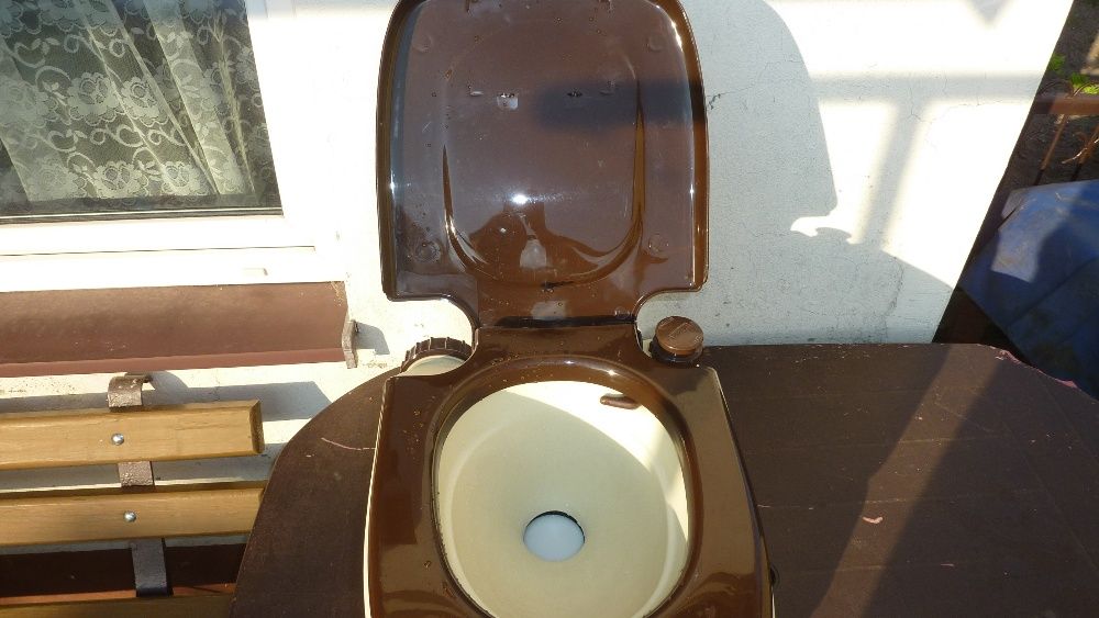 Wc,toaleta przenośna,turystyczna stan b.dobry,nie używana prod.niemiec
