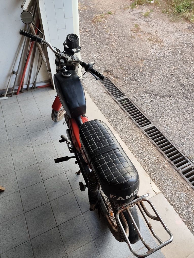 Motorizada Zundapp Z2 com documentos