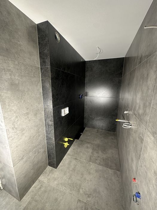 Wykończenia wnętrz, układanie płytek, szpachlowanie, elewacje