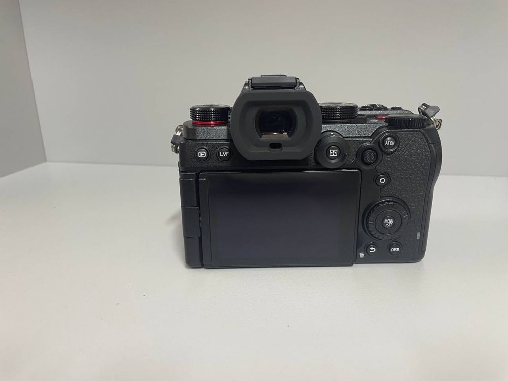Panasonic LUMIX S5
