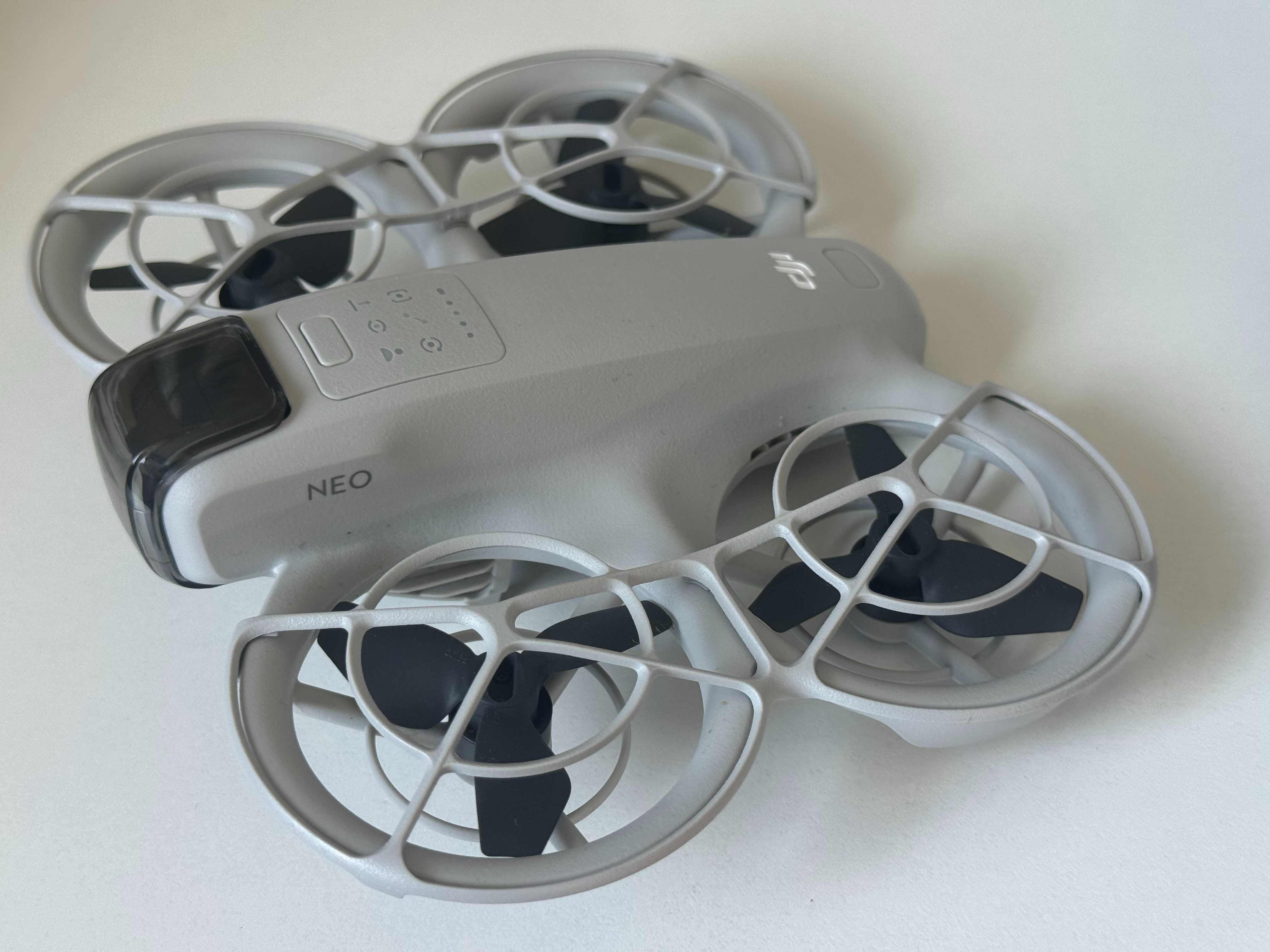 Dron Dji Neo More Combo 23 miesiące gwarancji 2h lotu 3 baterie
