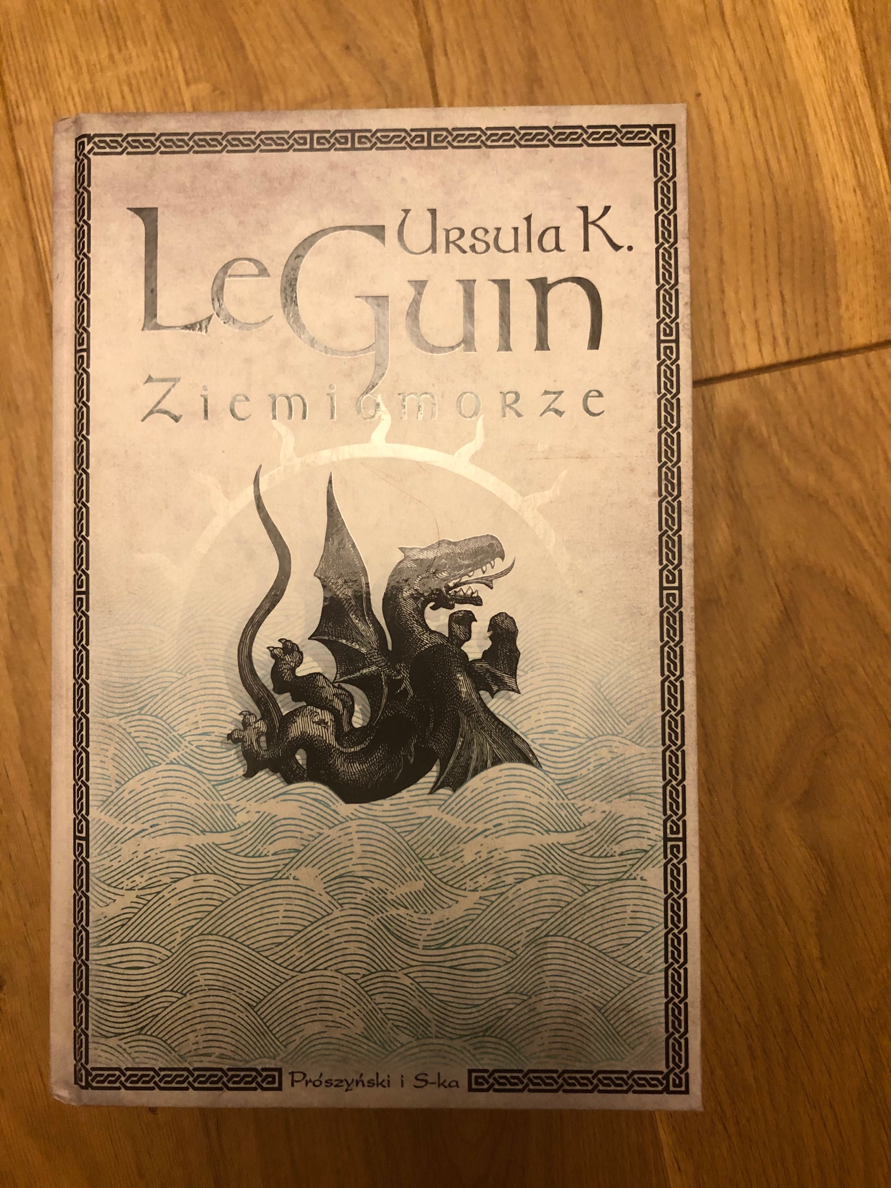 Książka Ziemiomorze pisarki Urszuli K. LeGuin. Stan bdb. Cena 45,00zł