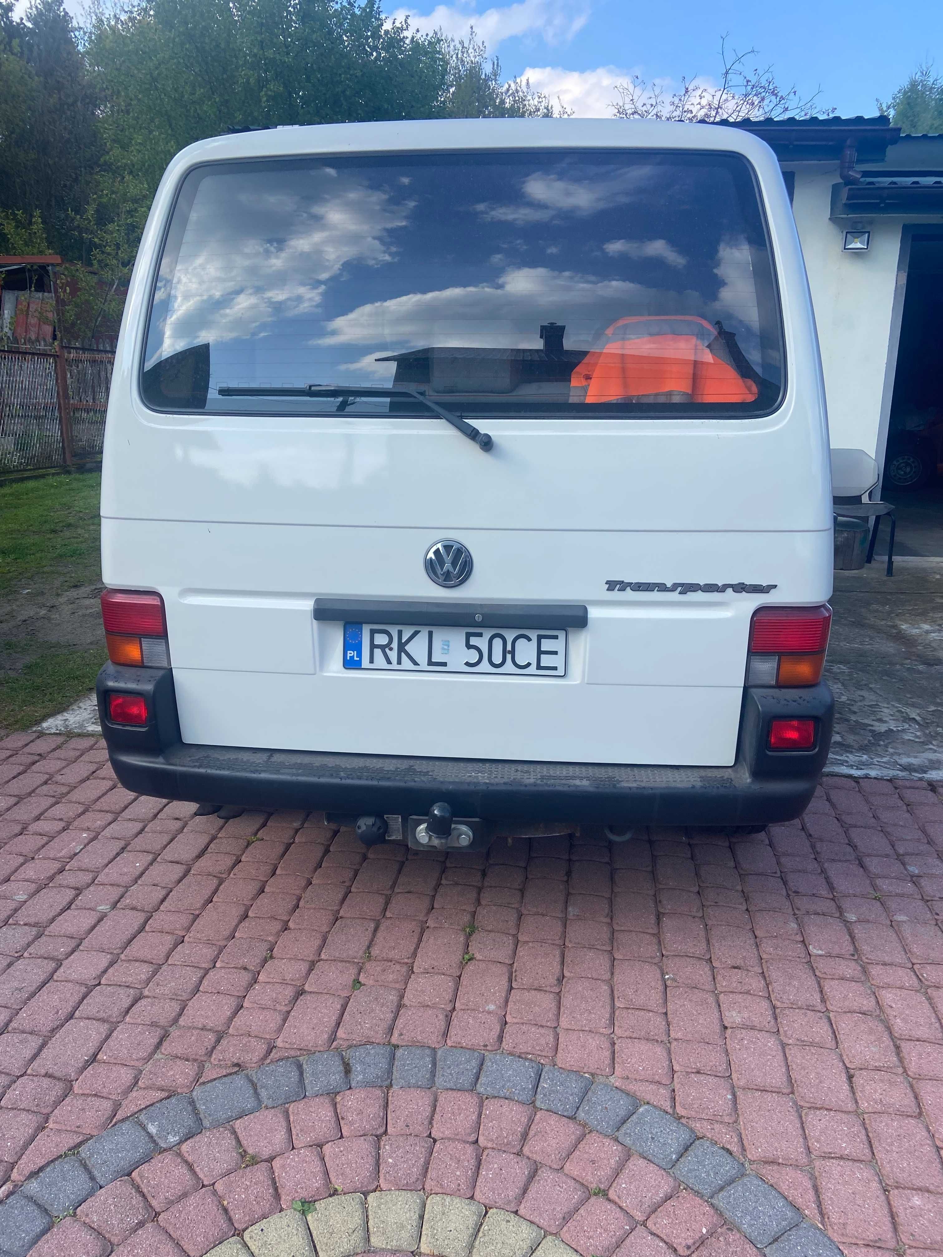 Volkswagen Caravelle ZADBANY