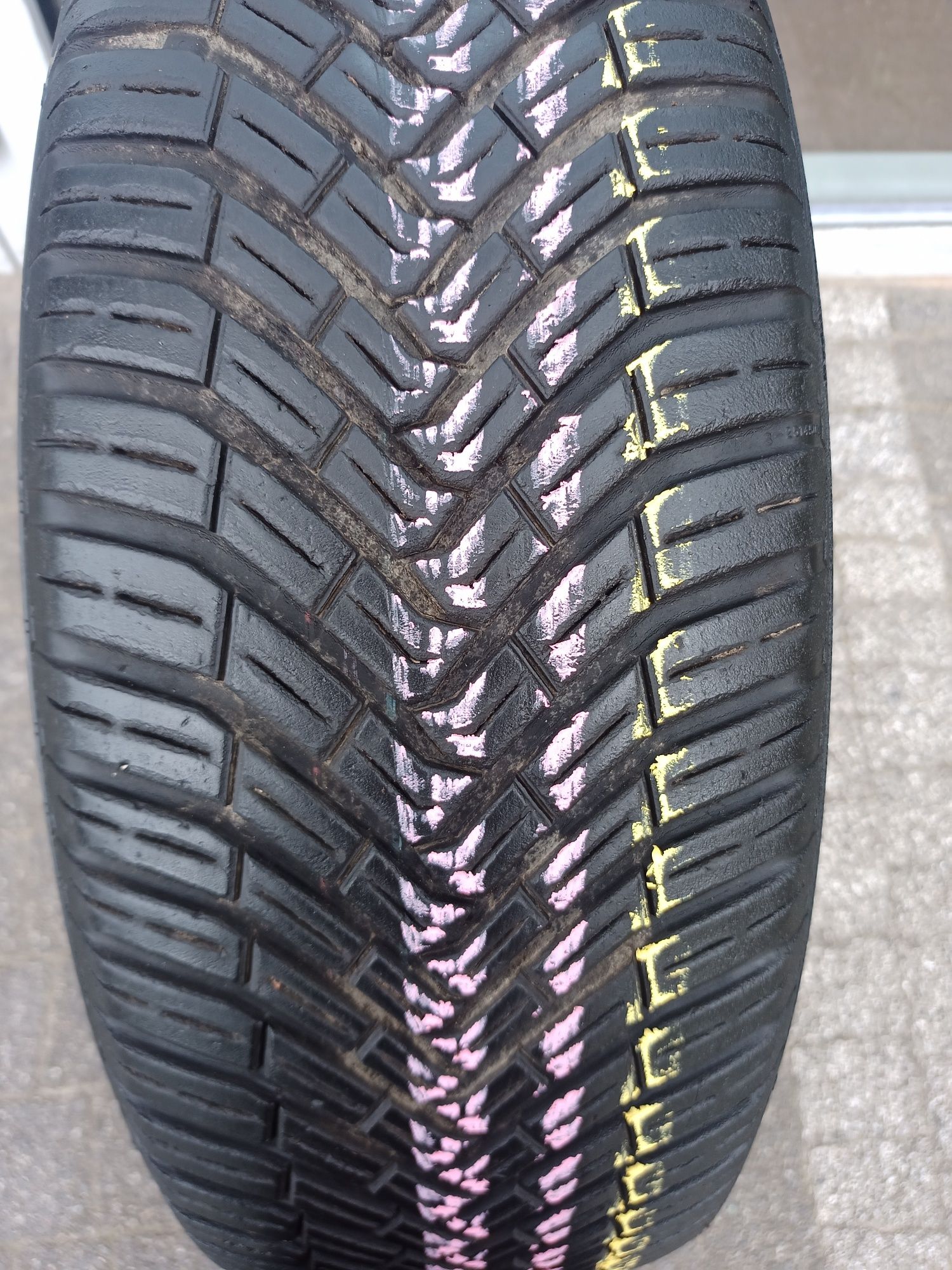 195/65R15 XL Continental AllSeason Contact Całoroczna 2021 Wielosezono
