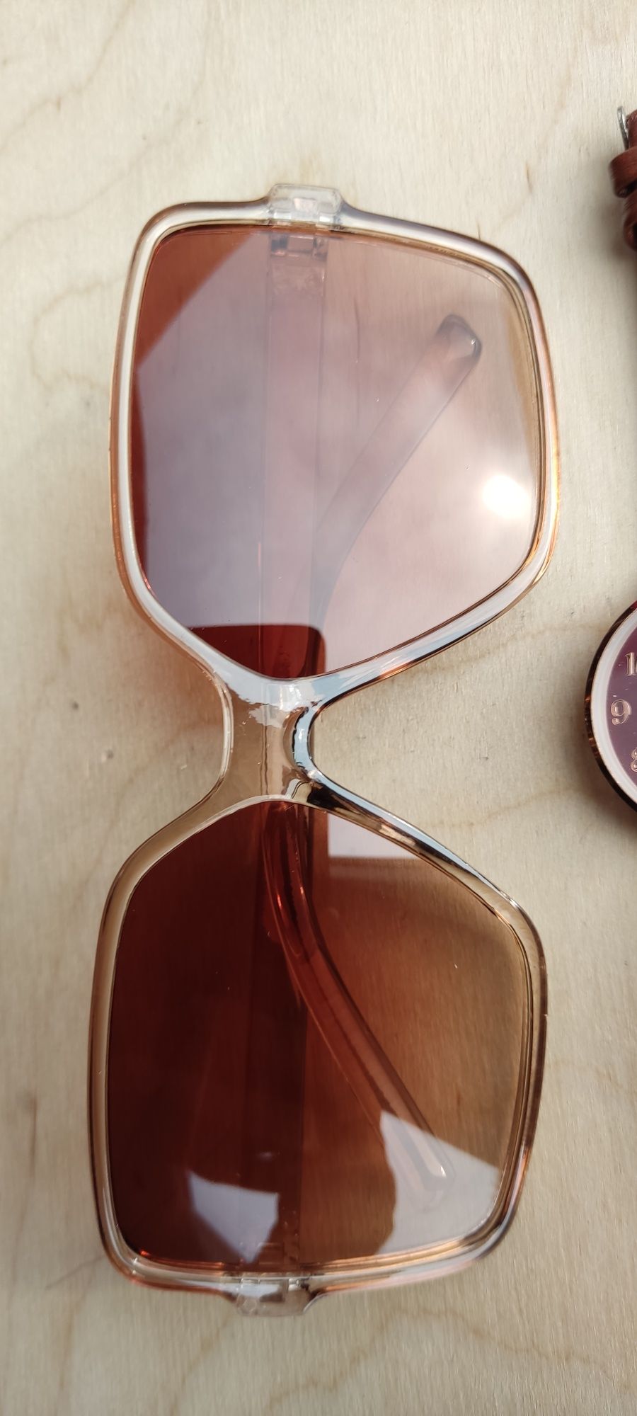 Nowy zestaw okulary przeciwsłoneczne i zegarek damski brązowy
