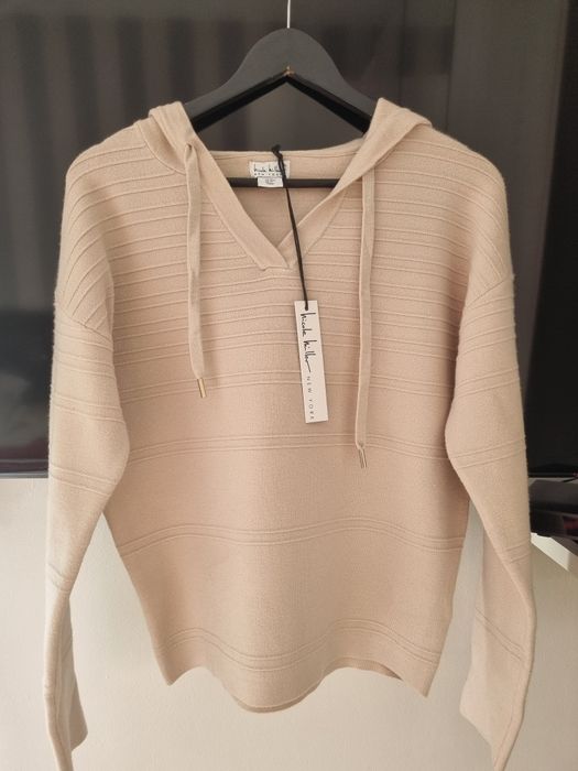 Nicole Miller damski sweter  z kapturem z USA rozm M ,nowy z metką