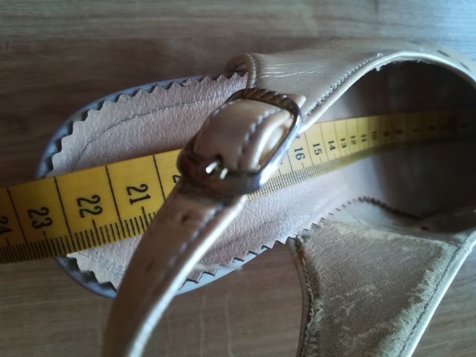 Buty damskie na obcasie roz 35