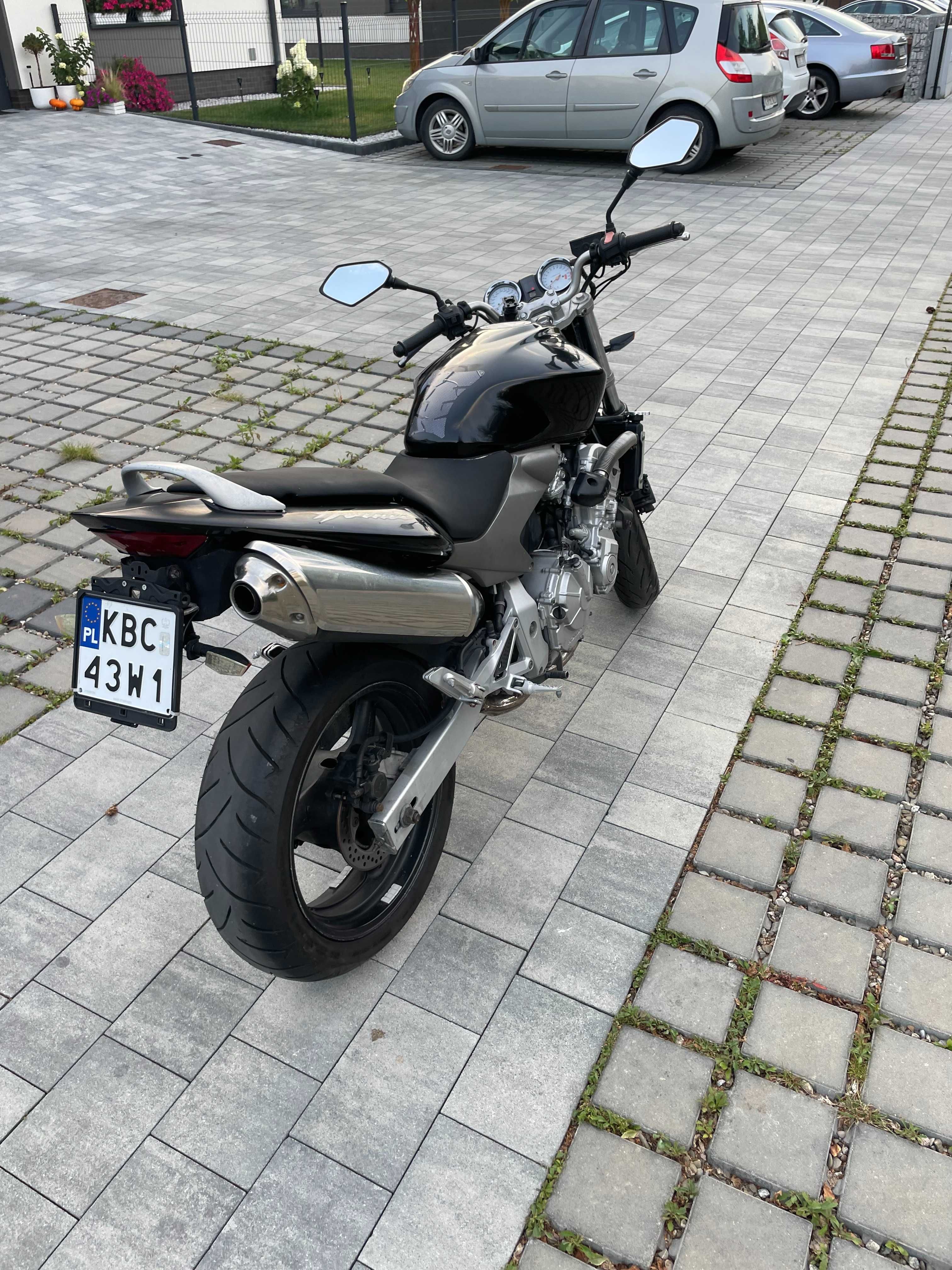Śliczna i Niezawodna - HONDA HORNET PC36