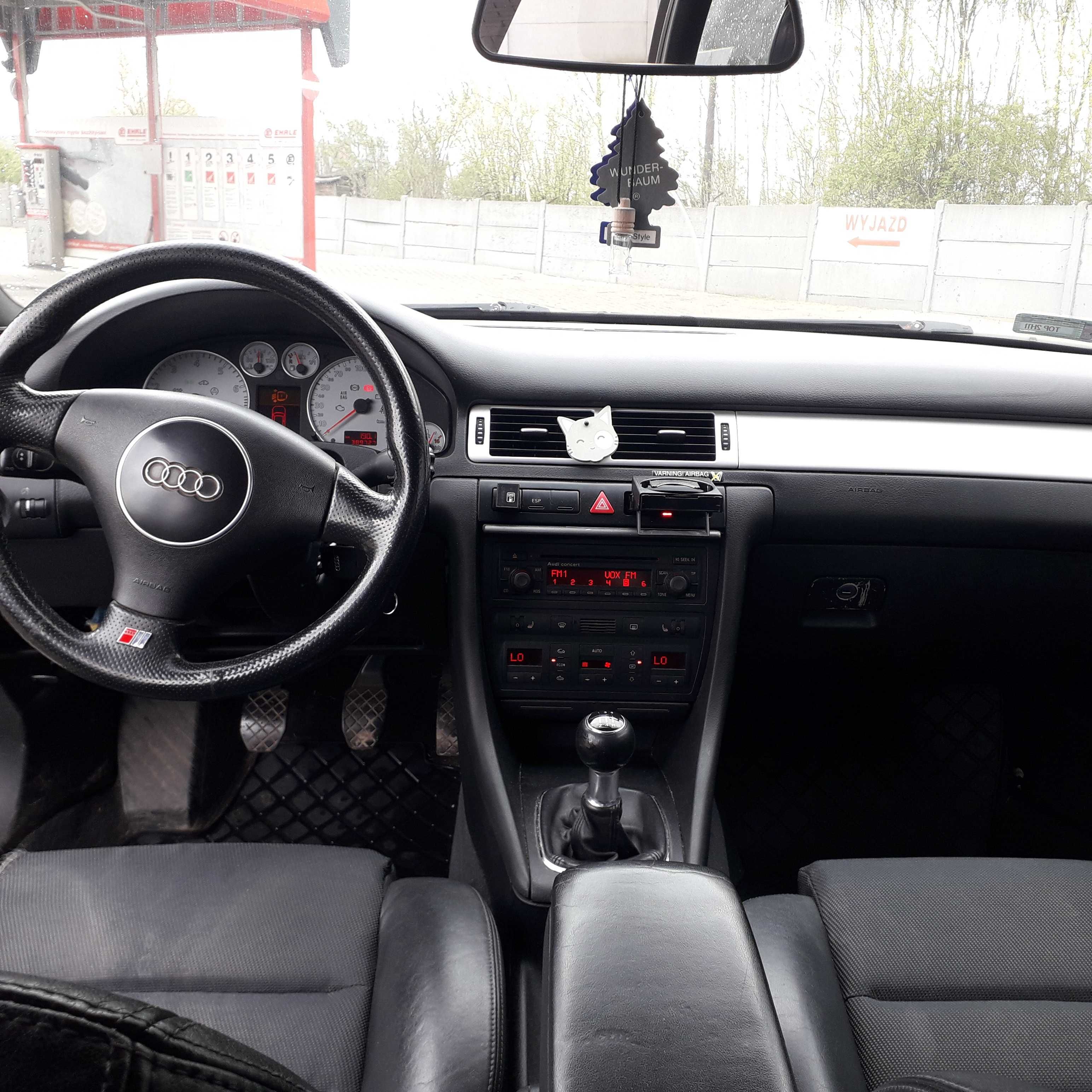 Audi A6 Avant S Line 1.8T LPG 2004 r. 150KM