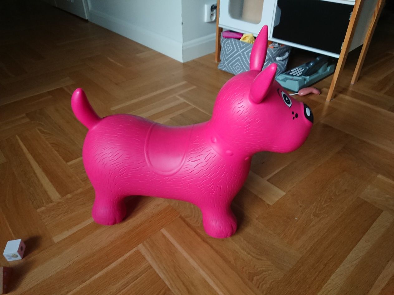 Skoczek dla dziecka, różowy pies