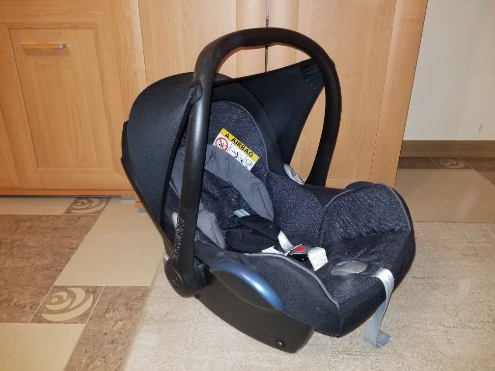 Fotelik nosidełko Maxi Cosi Cabrio Fix z bazą ISOFIX