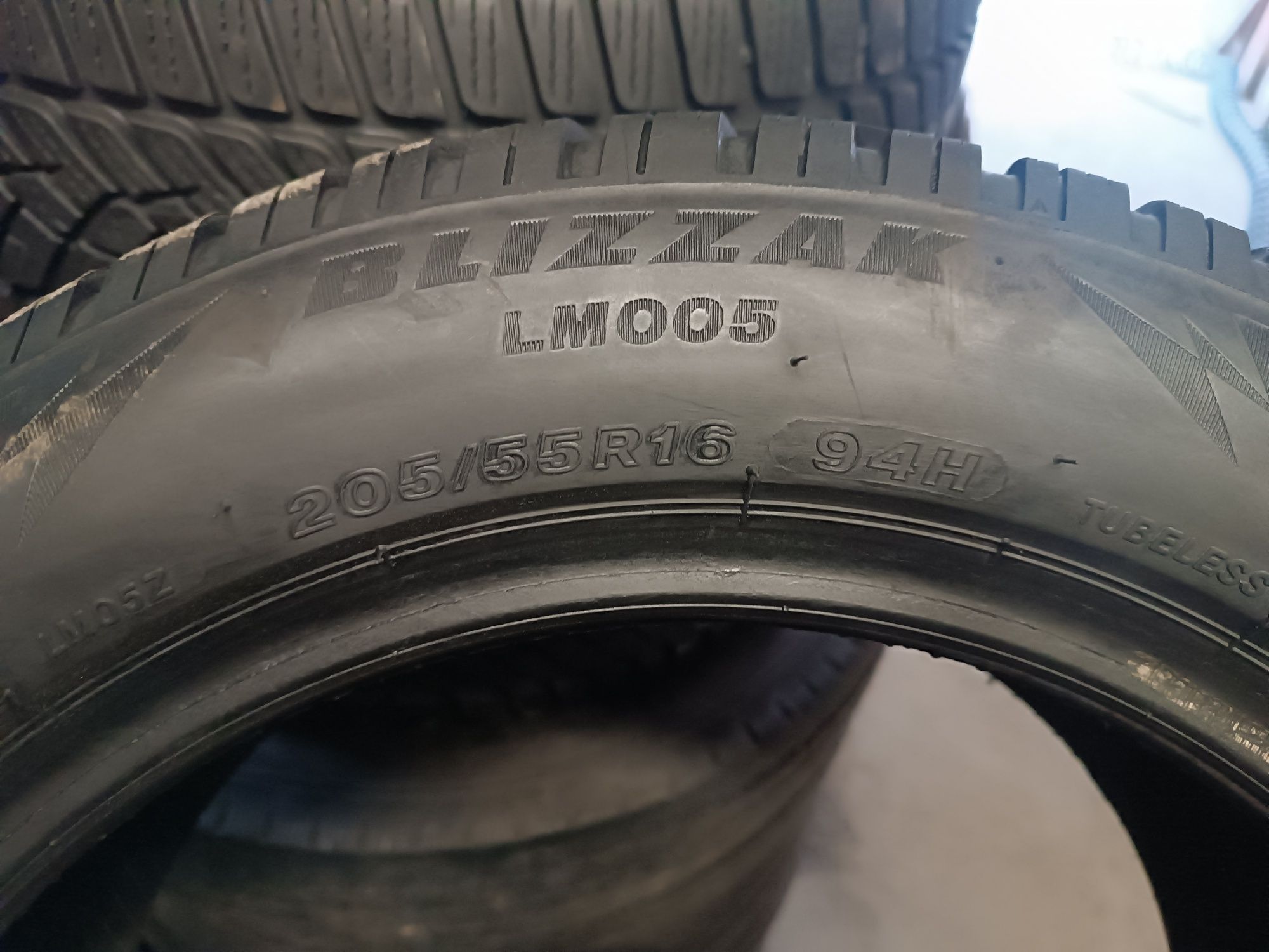 Sprzedam Oponę pojedynczą 205/55 r16 Bridgestone