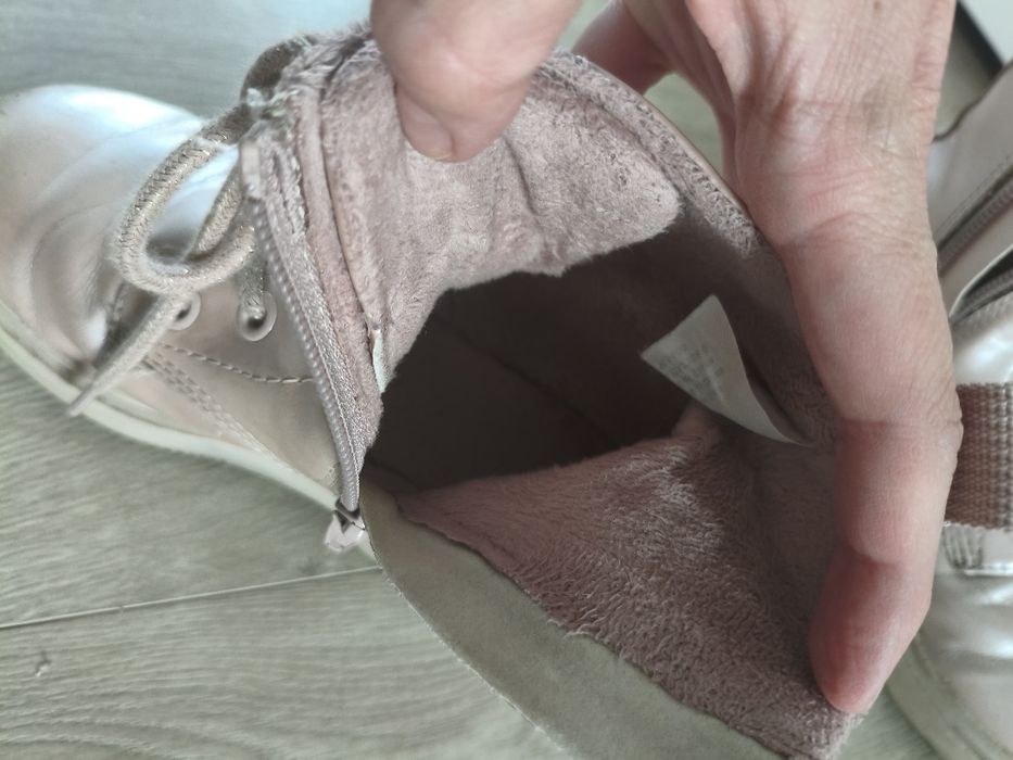 Trzewiki dla dziewczynki ocieplane HM r28