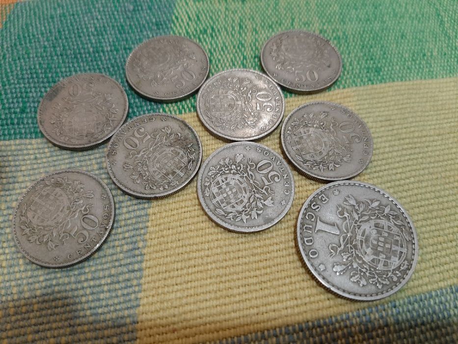 Moedas de Escudos para coleção