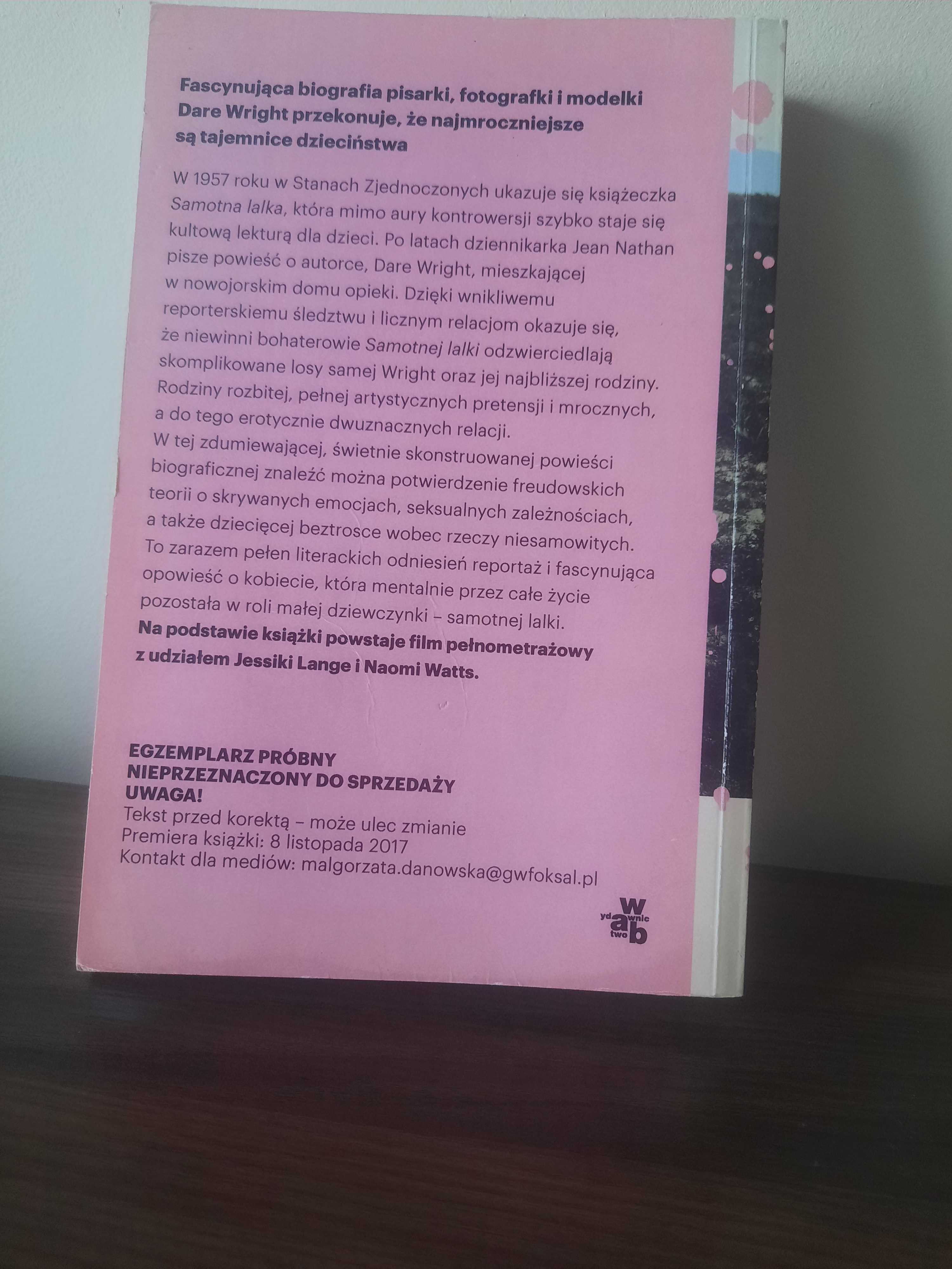 J.Nathan-"Sekretne życie samotnej lalki "