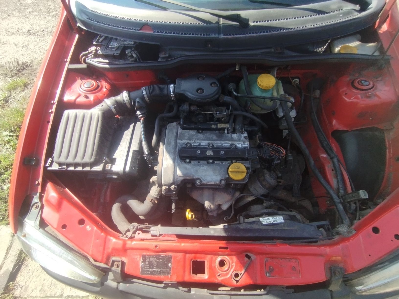Opel corsa b 1.0