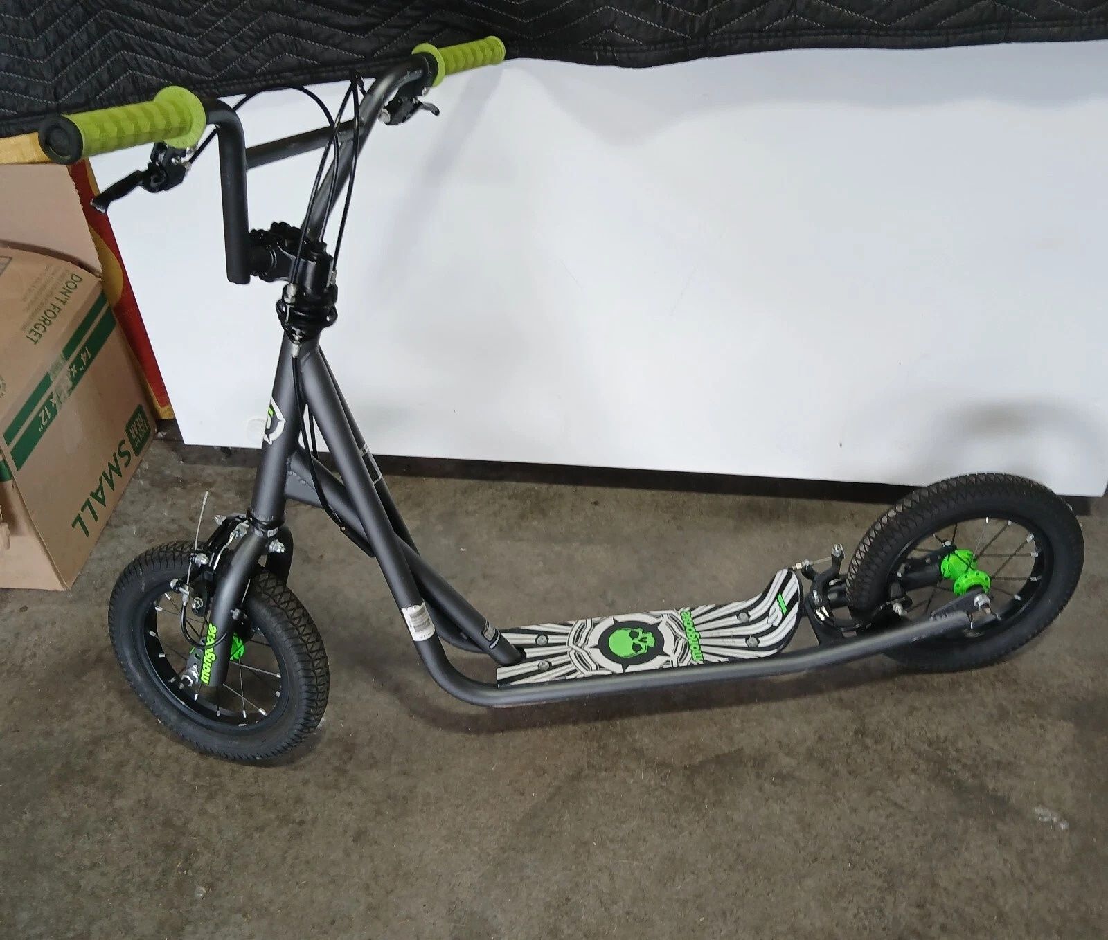 Mongoose Expo 12 Scooter Самокат