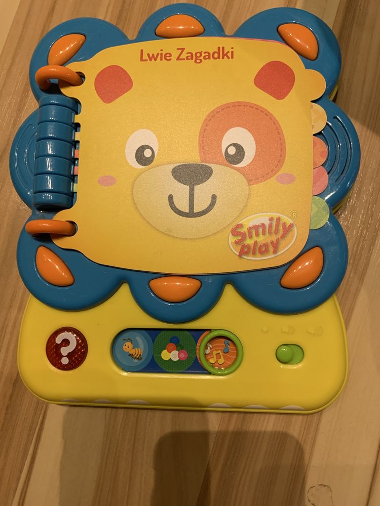 Stolik fisher price i grające lwie zagadki