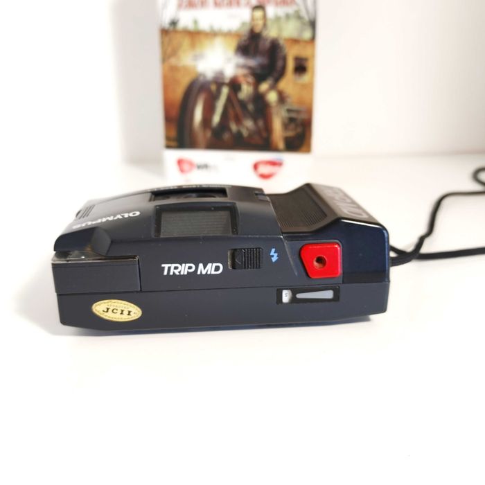 Ładny Olympus Trip MD z lat 80 tych XX wieku - kultowy aparat VINTAGE