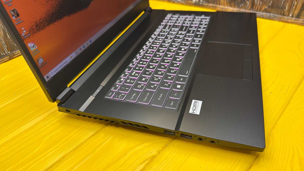Надійний Геймерський Ноутбук Clevo NH77DC /i7-10750H/GTX 1660 TI 6 GB