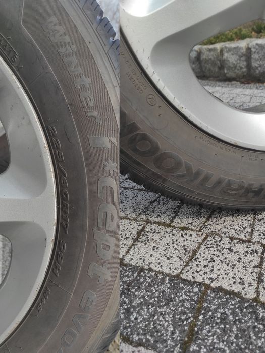 Opony zimowe Hankook 225/60/17