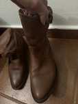 Botas castanhas