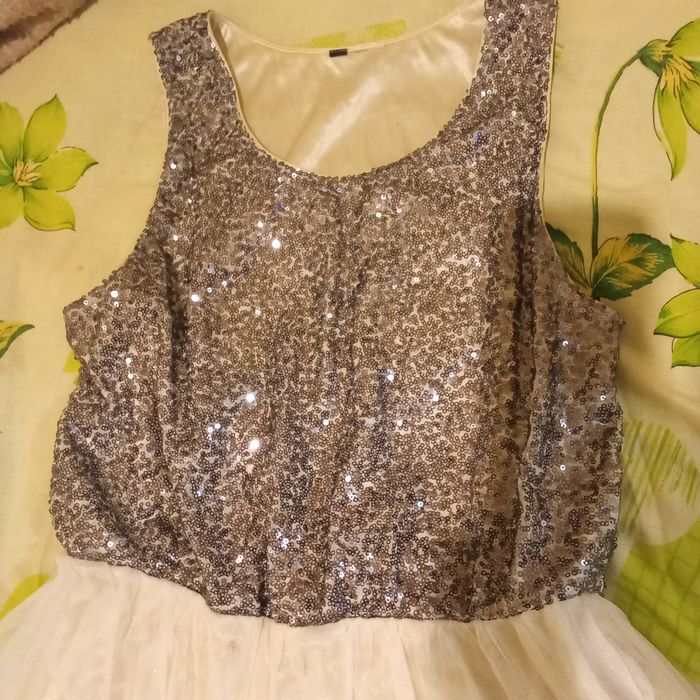 Продам сукні жіночі