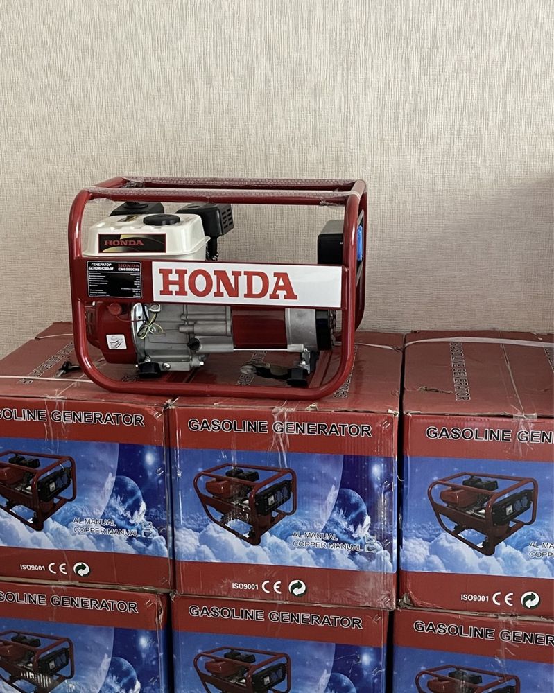 Генератор HONDA 6 кВт однофазный EM6500. Есть разные варианты.