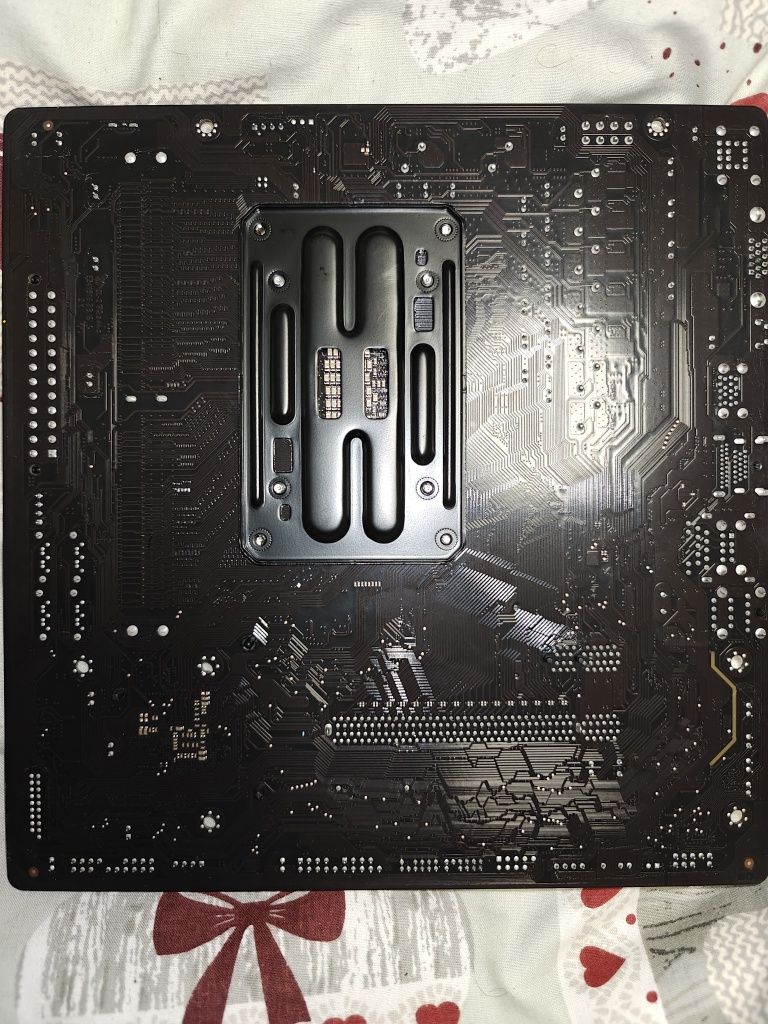 Ryzen 5 7500f + Gigabyte A620M S2H