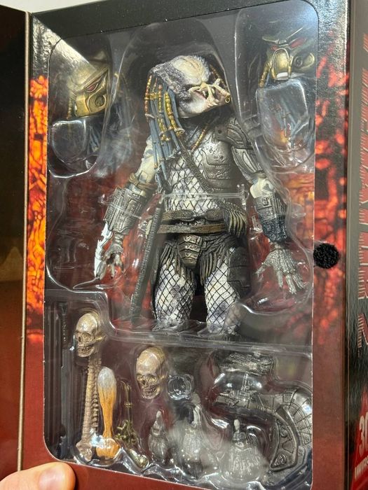 Фігурка Хижак Старійшина Predator 2 Ultimate Elder Predator NECA