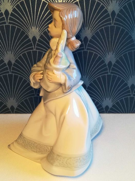 Lladro Figurka Dziewczynka.  Rarytas. Prezent.