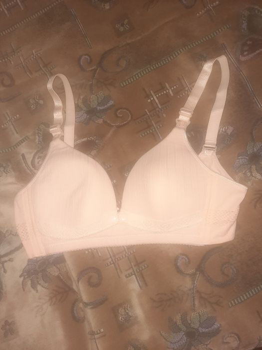 Бюстгальтер для годування грудьми