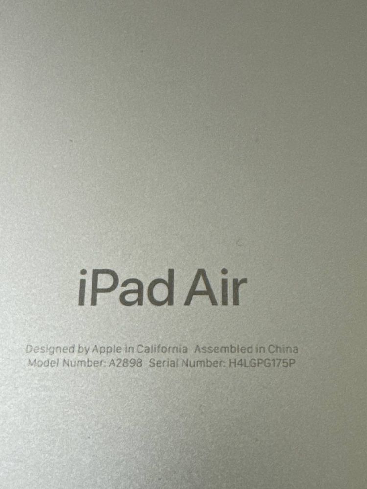 iPad air 13 inch (M2) Wi-Fi, 2024 рік