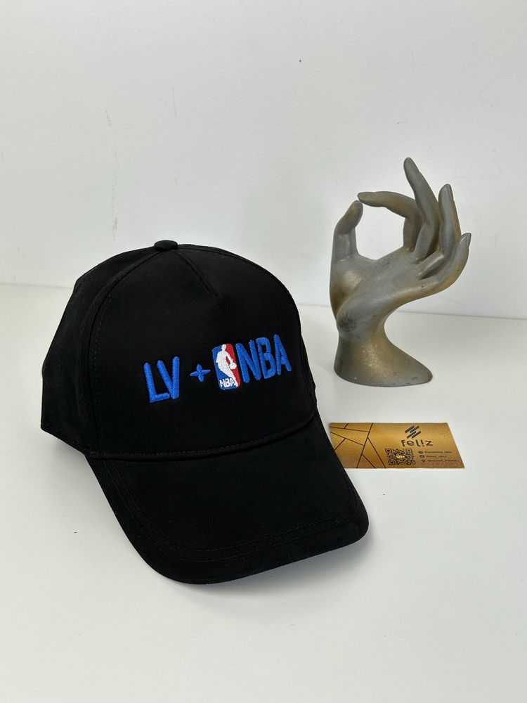 Czapka z daszkiem bejsbolówka Louis Vuitton NBA premium czarna z