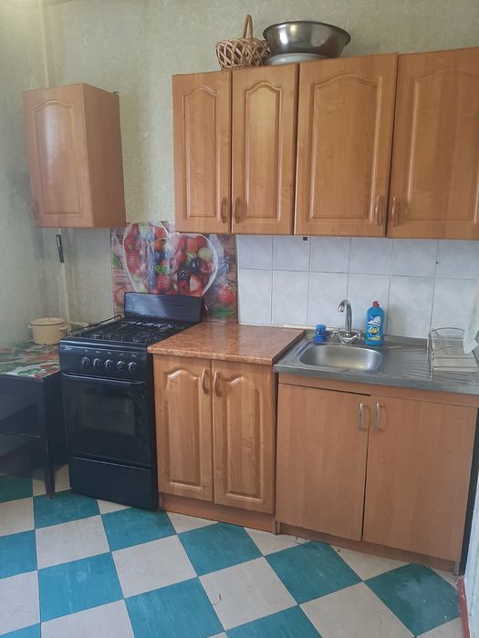 Сдам 3 комнатную квартиру Хортицкой район