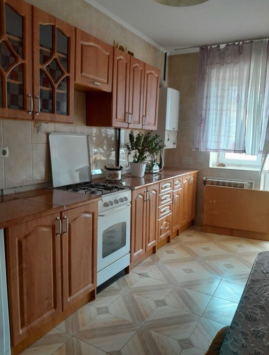 Оренда 1к квартири в центрі, Коновальця-Сахарова